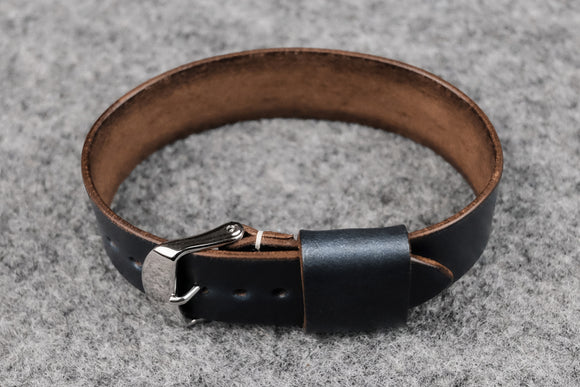 Horween Chromexcel Navy Wide Pass Through Leather Strap